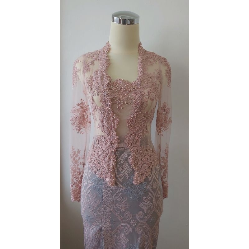 Kebaya kutu baru nude pink | kebaya wisuda | Kebaya bali | kebaya lamaran | kebaya modern