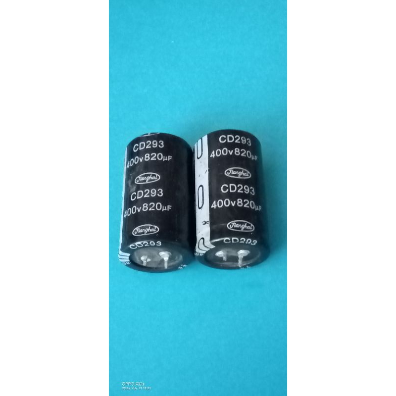 elco 200v 820uf T 6cm D 3.5cm