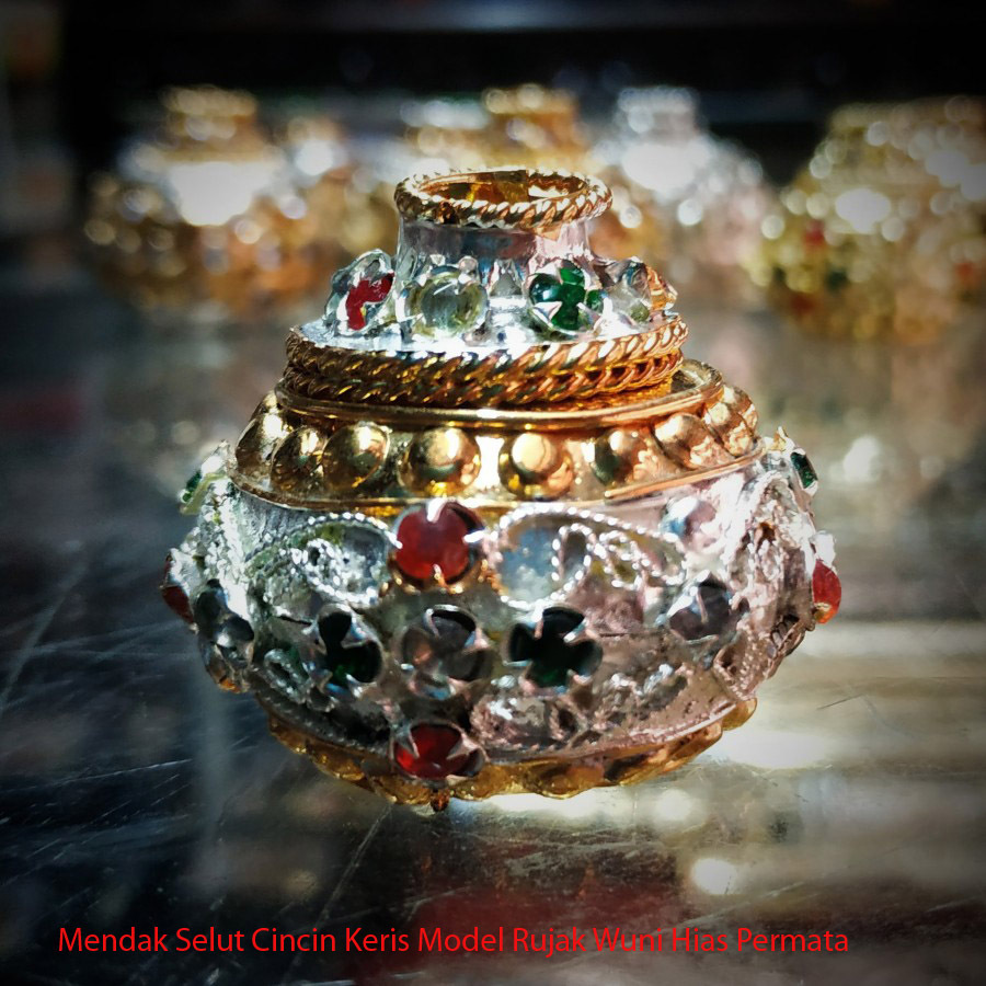 Mendak Selut Cincin Keris Model Rujak Wuni Hias Permata
