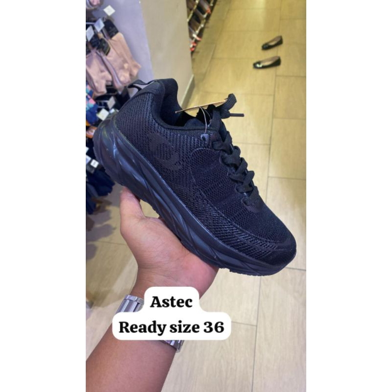 SALE SEPATU HITAM ASTEC Size 36 37