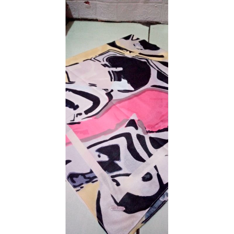 Preloved Hijab Ariona