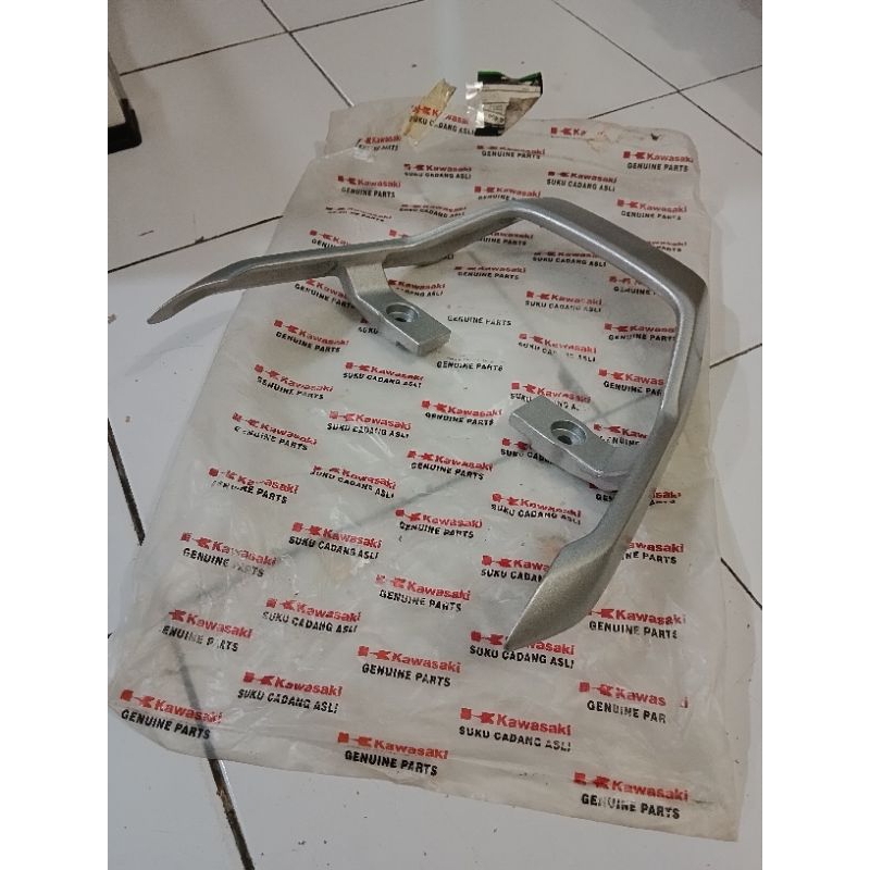 behel zx130 besi pegangan Kawasaki zx130 original