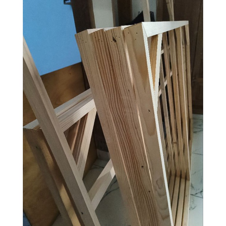 

spanram kayu pinus berbagai ukuran costum p L5A2