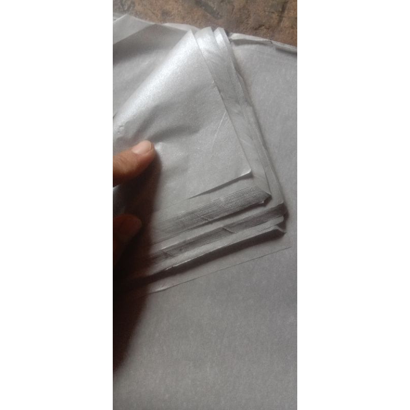 kertas layangan tisu warna abu abu UK.max 58 1000.lembar