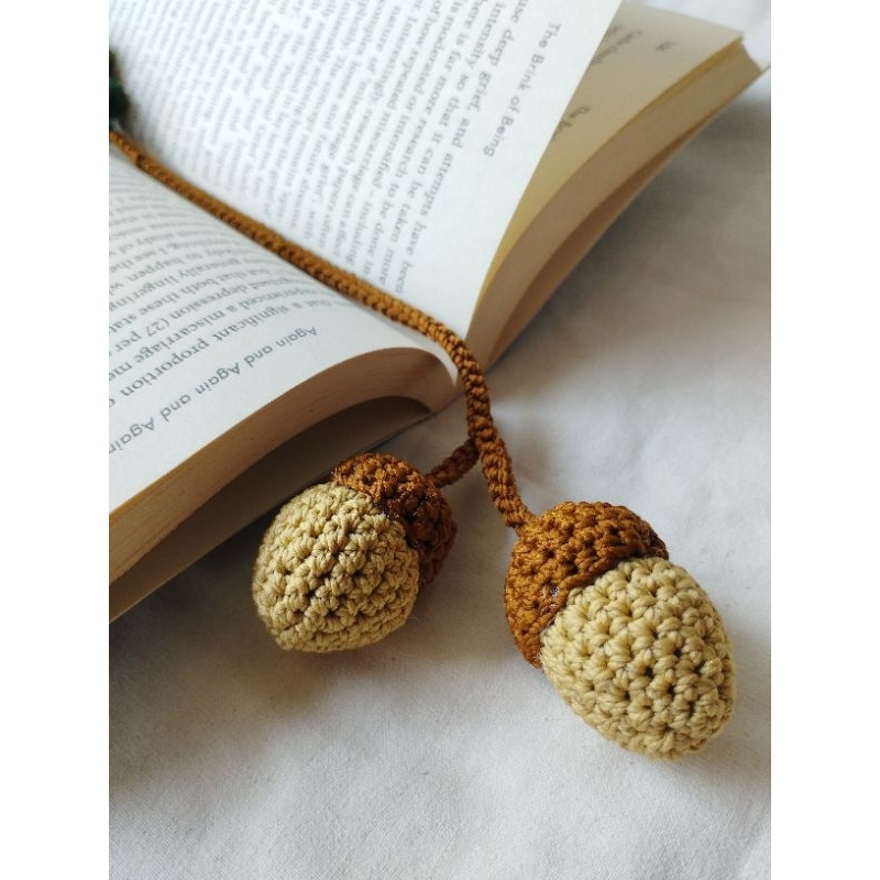 YNS | PEMBATAS BUKU BIJI EK DAN DAUN | CROCHET ACORN BOOKMARK | SUVENIR PERNIKAHAN