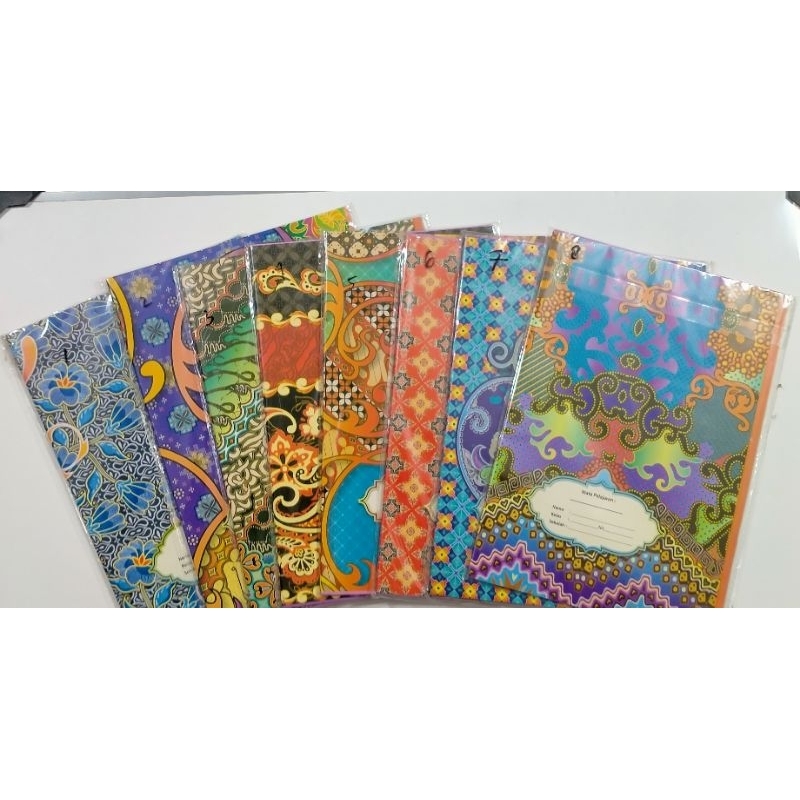 

sampul buku motif batik / isi 20 lembar ukuran buku sidu & boxi