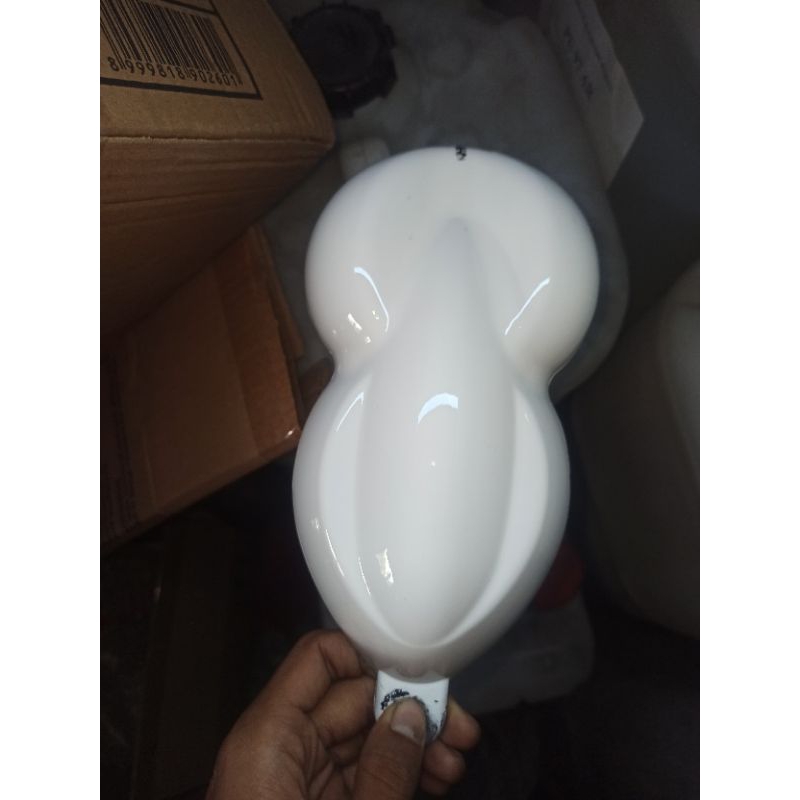 Cat Super White PU Polyuretane/Cat Putih PU Mengkilap