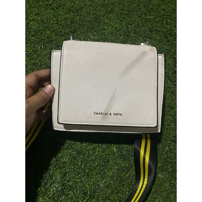 tas charles n keith original