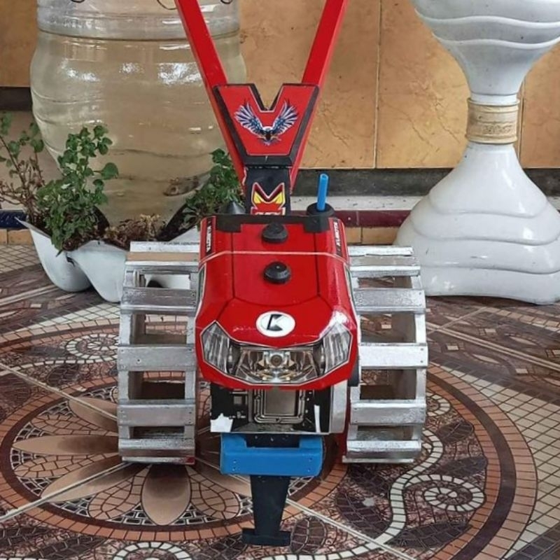 Mainan traktor sawah kubota besar bahan kayu edukasi tradisional anak laki laki cocok untuk hadiah