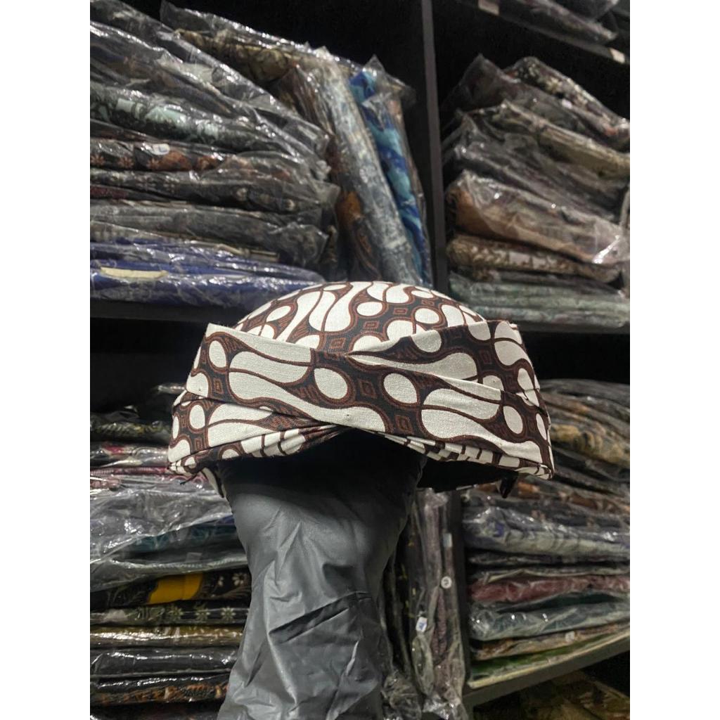 SUDAH PACKING KARDUS BLANGKON SOLO PARANG LERENG PUTIH BATIKSOLOAMANAH DEWASA