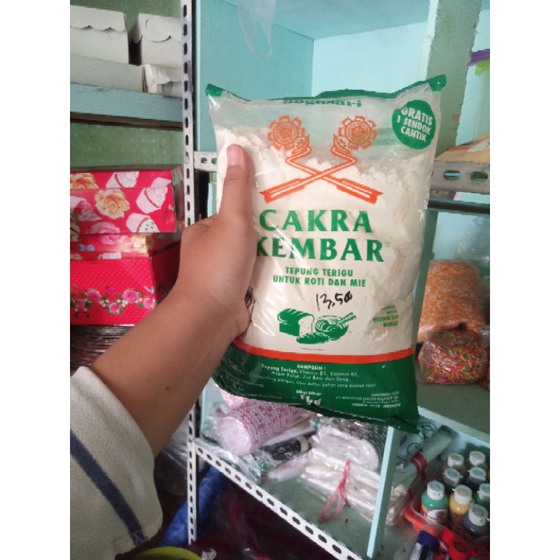 

tepung cakra kemasan 1kg