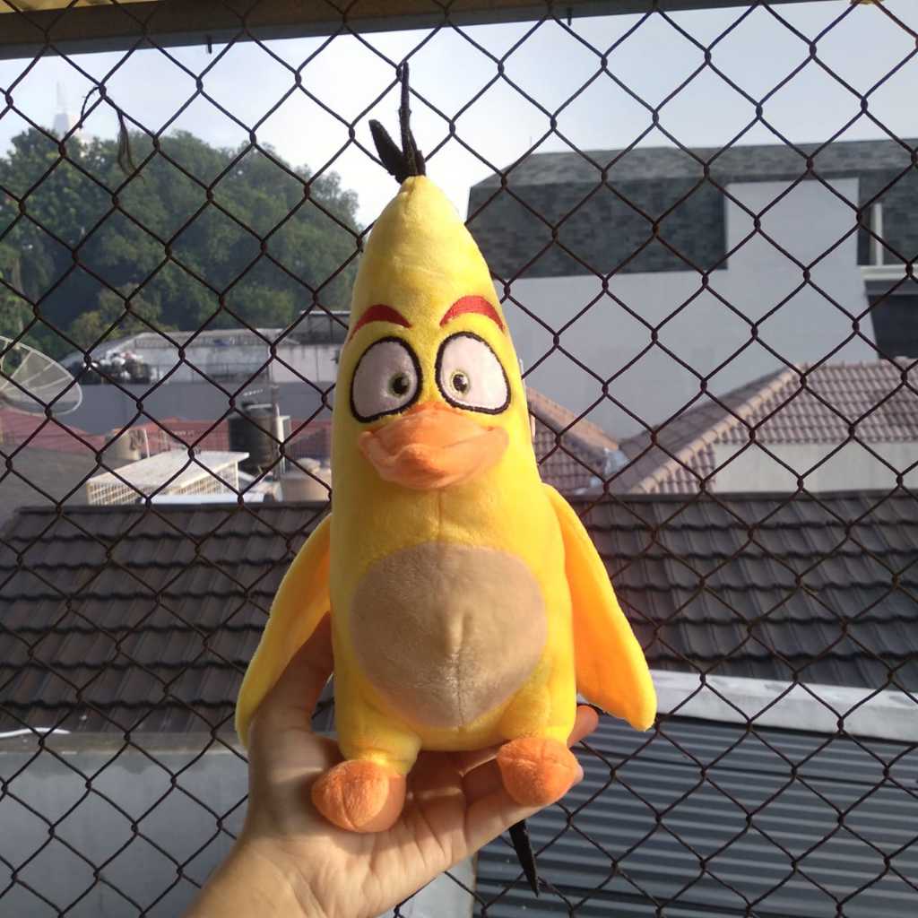 Mainan Boneka Plushie Angry Birds Chuck Burung Kuning Yellow