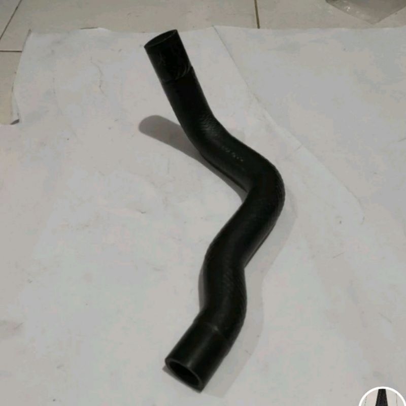 SELANG RADIATOR SIGRA 1200 CC BAWAH  ORIGINAL