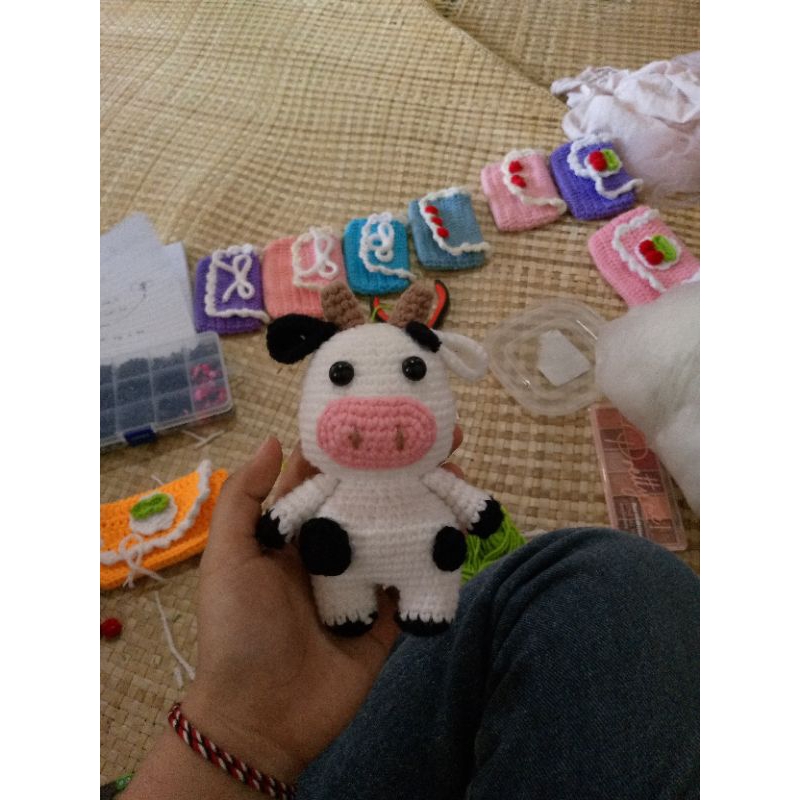 boneka rajut sapi