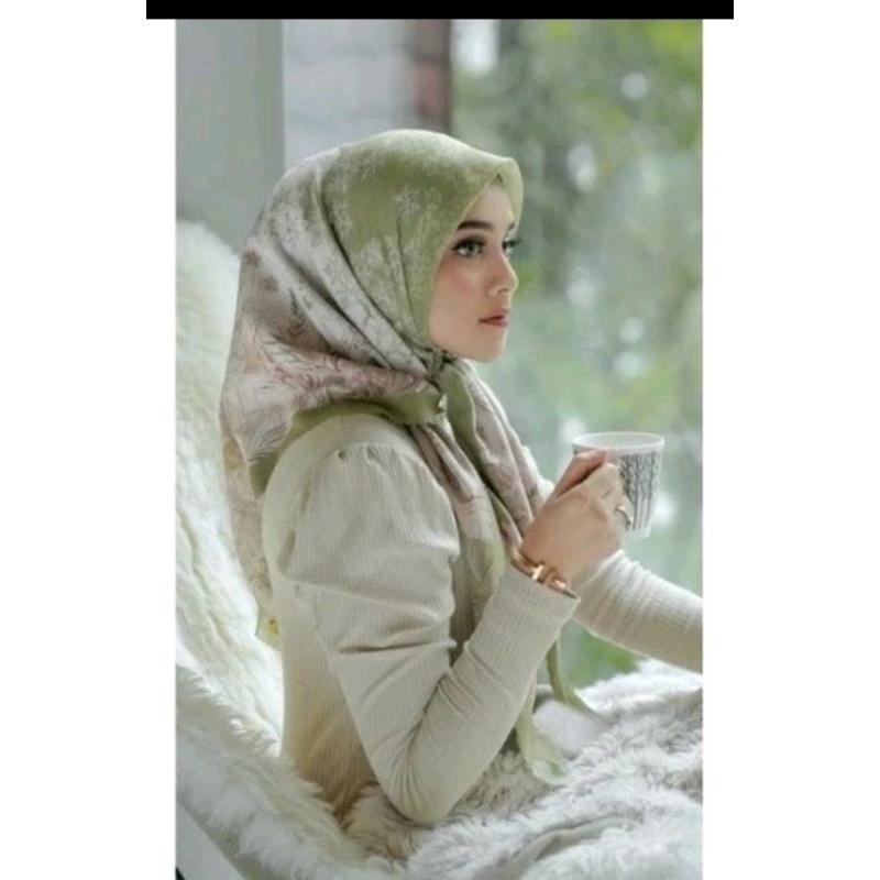 frozen willow buttonscarves