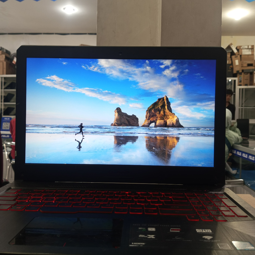 LAPTOP SECOND ASUS TUF GAMING FX504GE I7 8750H RAM 16GB SSD 128GB+HDD 1TB (MULUS LIKE NEW)