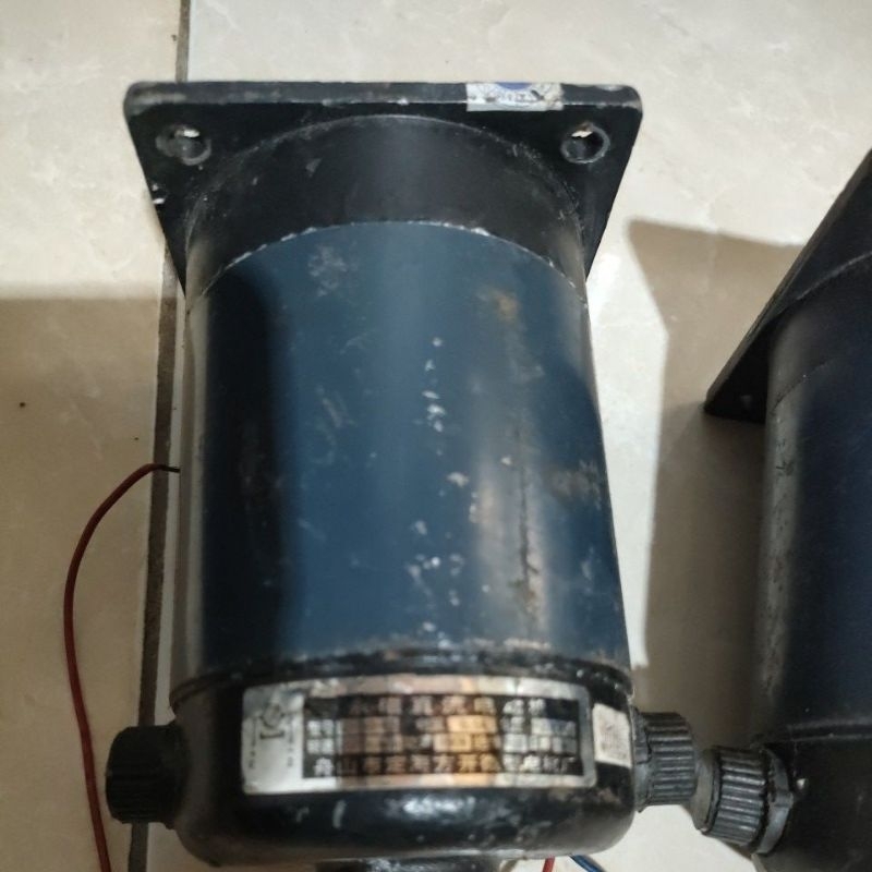 dinamo motor dc 220V-50W-2000rpm