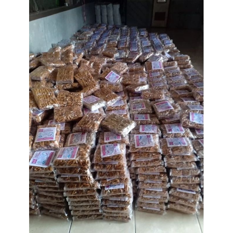 

basreng pedas nikmat isi 25pcs / snack makanan ringan basreng pedas dan asin