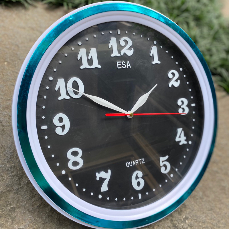 Jam Dinding Bulat Besar Esa 534/Jam Dinding Bulat Berwarna