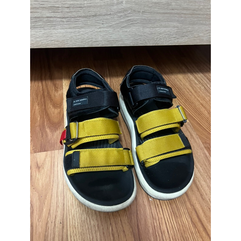 preloved hijack sandals