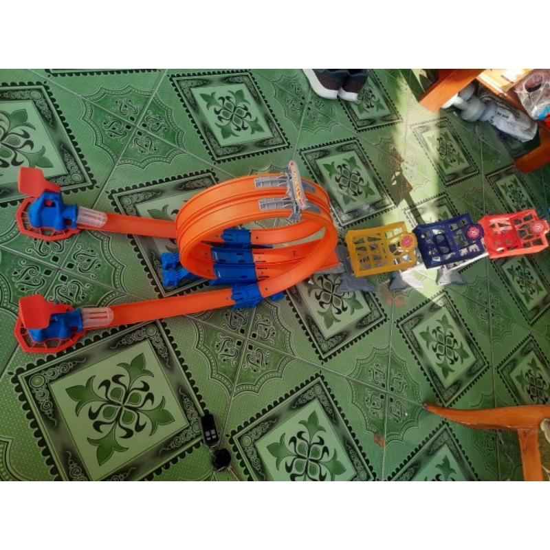track hot wheels bekas
