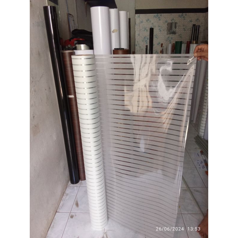 

stikerkaca/stiker.motif.garis.fertikal