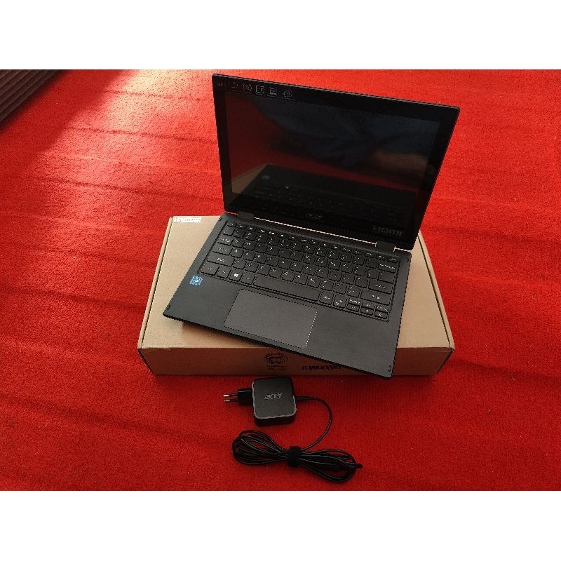 Notebook Acer Spin 1 11,6" inch 4GB/500GB Bisa Layar Sentuh Ada Minus Dikit