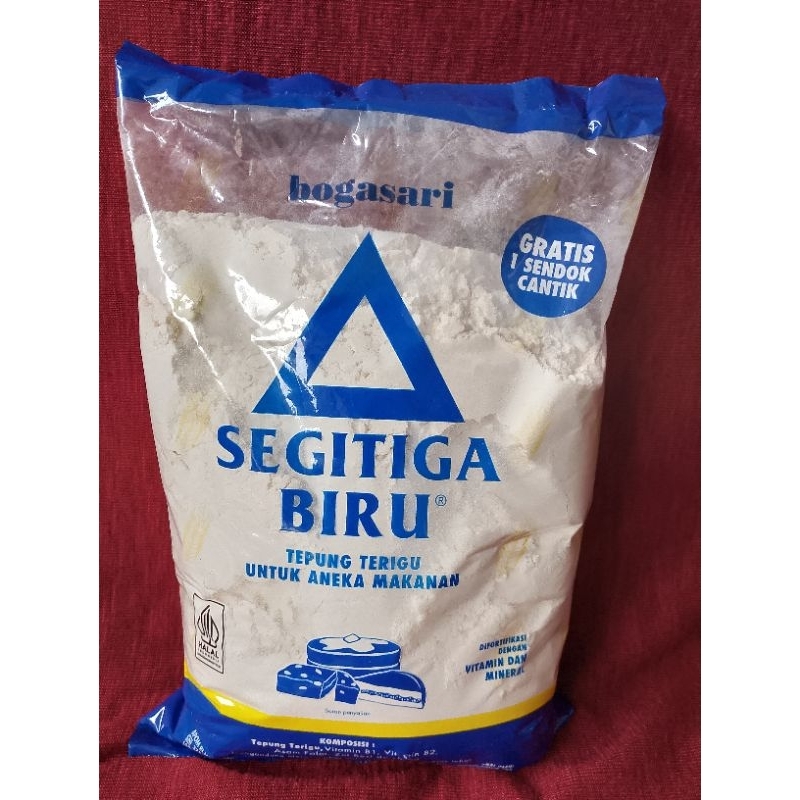 

TERIGU SEGIT TIGA 1KG