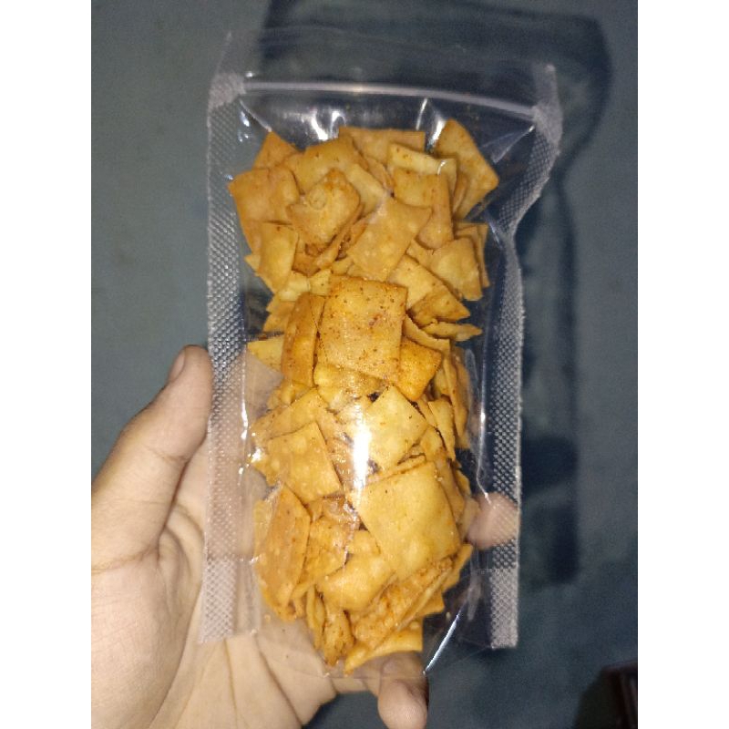 

Kripik Pangsit Pedas dan Ori (rasa masukkan di catatan)