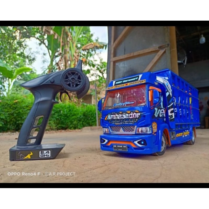 miniatur truk oleng remot control.miniatur truk oleng fariasi full lampu terpal murah paling di cari