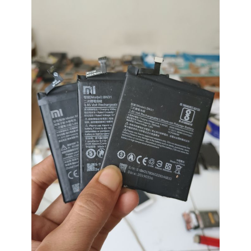 BATRAI BEKAS XIAOMI REDMI NOT 5A MODEL BN31