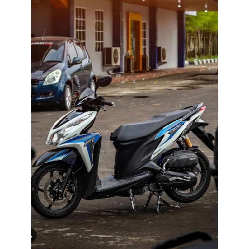 Striping lis sticker standar ori honda vario 125 techno 2013 putih biru stiker vario 125 putih biru 
