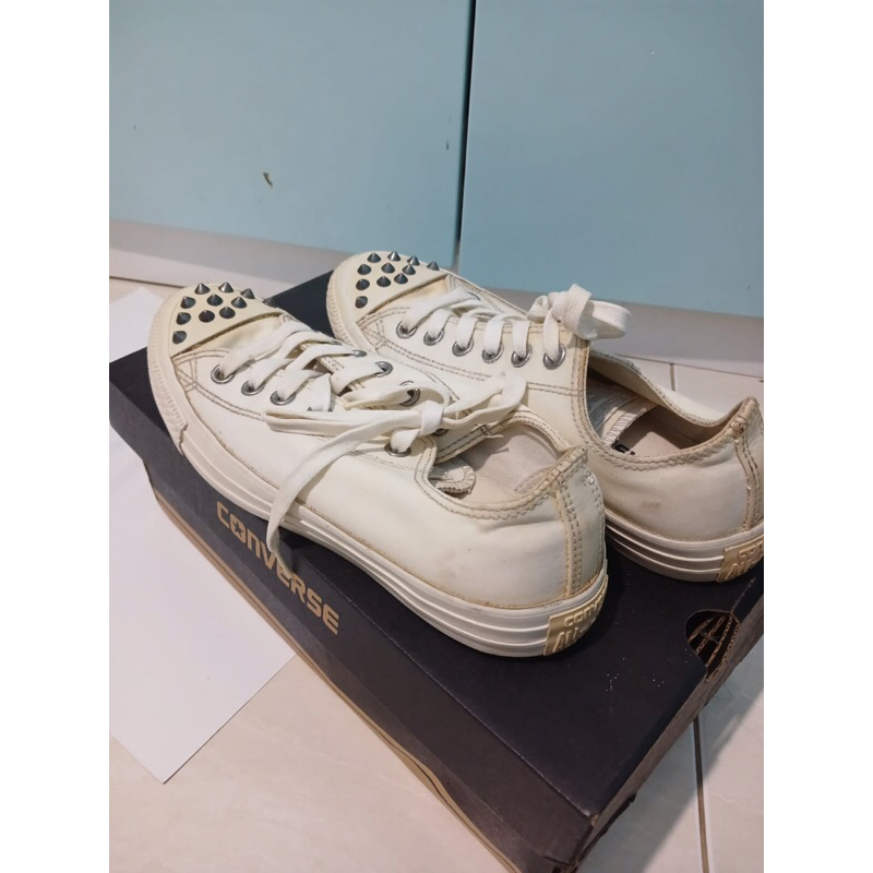 Preloved sepatu converse