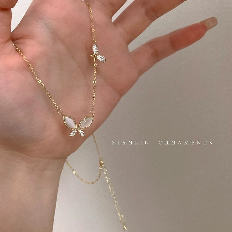 Kalung Titanium Kupu-Kupu Anti Karat Kalung Wanita Anti Karat Kalung Rantai Wanita Anti Karat