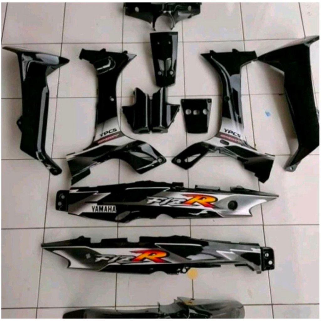Cover body full f1zr fizr full set halus Hitam