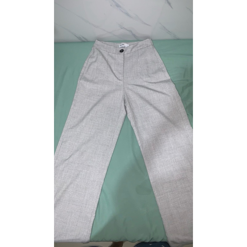 PRELOVED celana bahan Bershka original