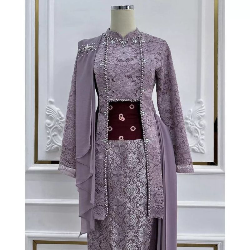 Set kebaya laksmi kebaya lamaran kebaya wisuda,tunangan hantaran