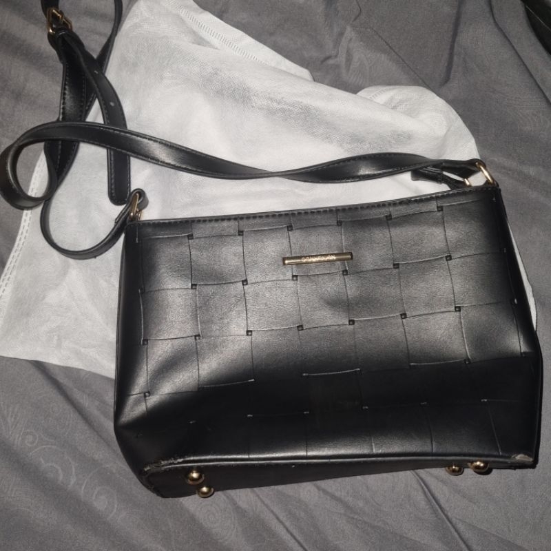 Tas Slempang Connexion