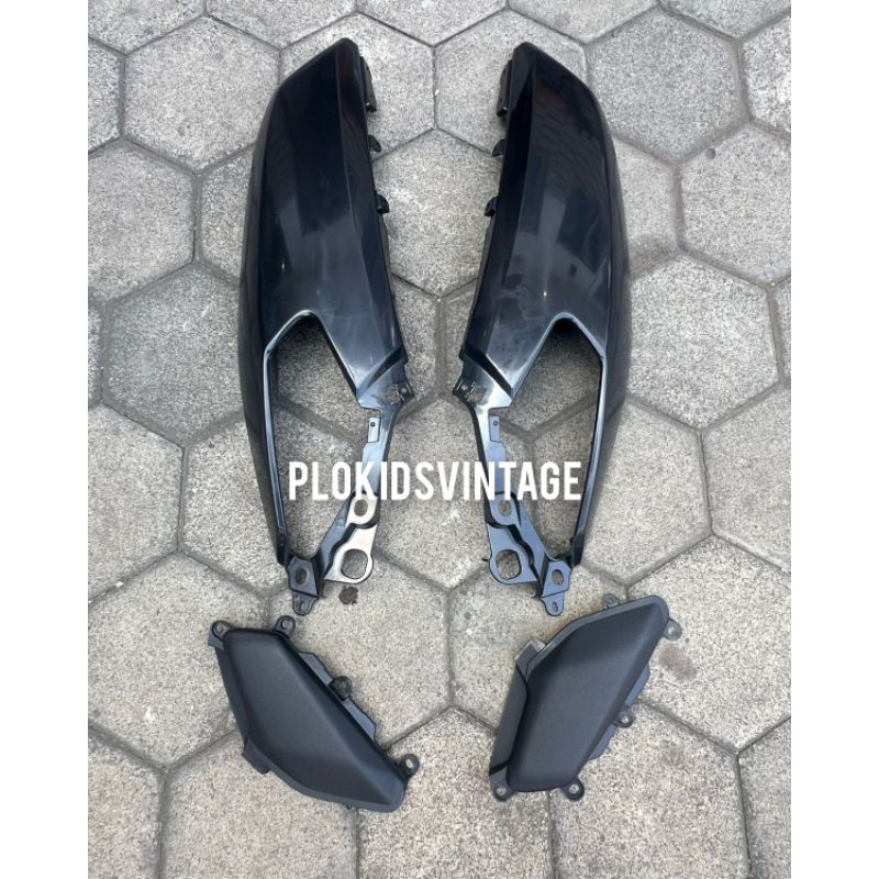 COVER BODY SAMPING KANAN KIRI NMAX OLD MENTAH