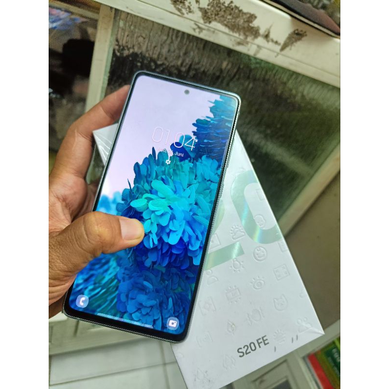 Samsung s20fe 8/128 second