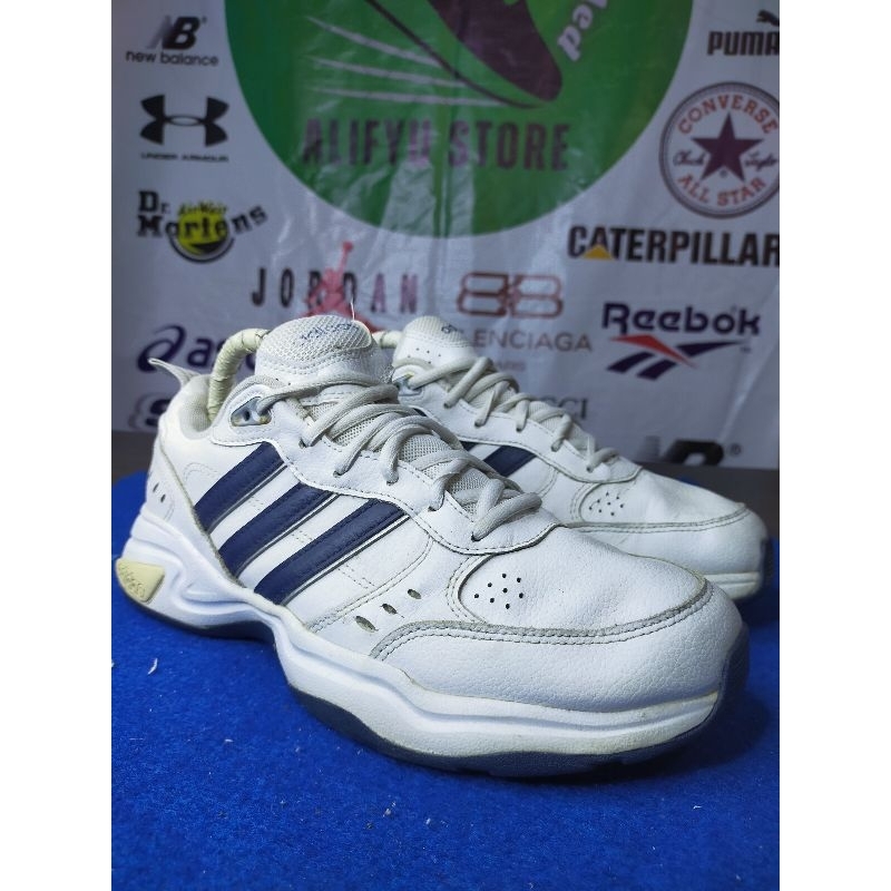 SEPATU SECOND ADIDAS PRELOVED THRIFTING SNEAKERS