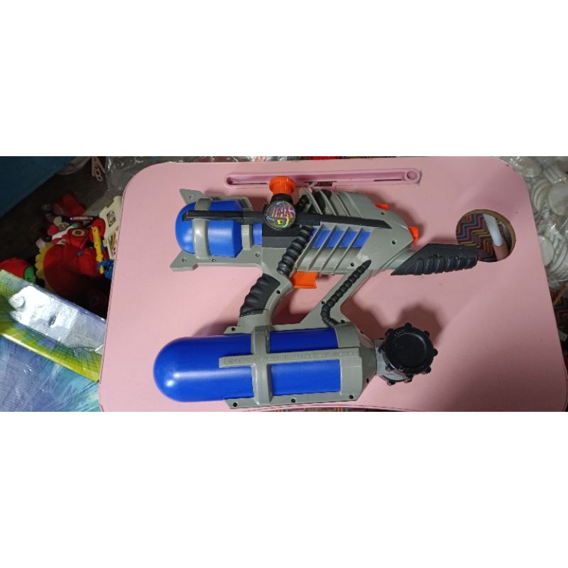 super soaker max d secret d strike hasbro