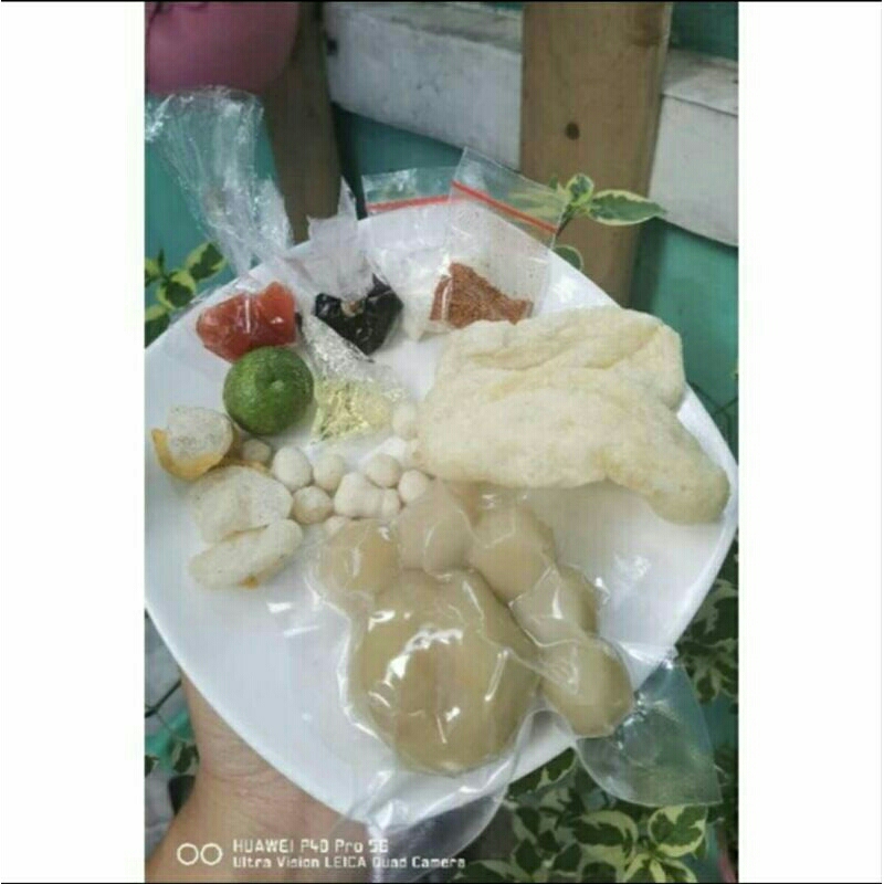 

Baso aci ayam suwir pedas
