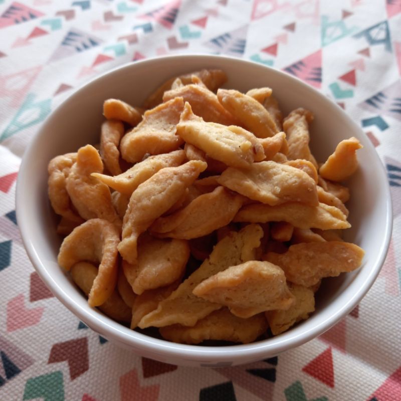 

kue bawang rasa original 200gram