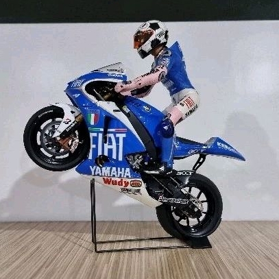Minichamps Yamaha YZR-M1 motoGP.Valentino Rossi. Barcelona 2008. LE 5.999pcs. Rare