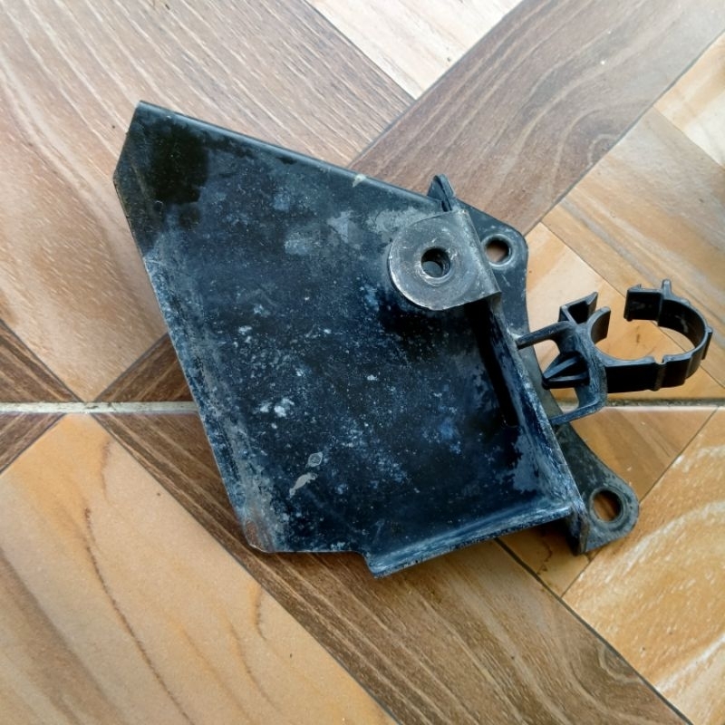 Breket Undercowl braket fairing bawah kawasaki ninja Z250 Mono SL original