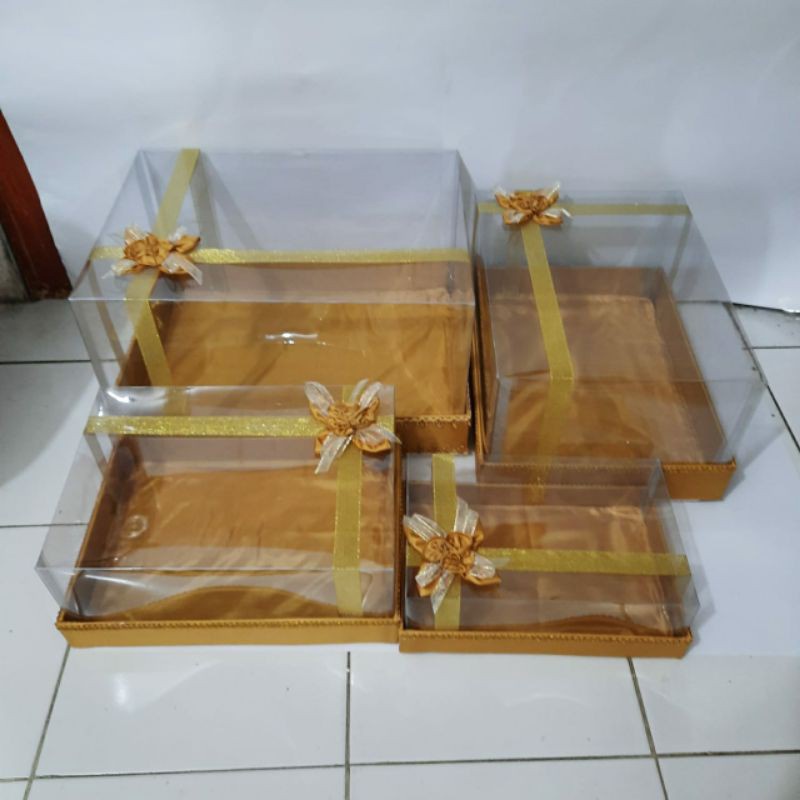 

TREND Kotak Hantaran Seserahan Mika Tinggi Pita isi 4 Warna gold
