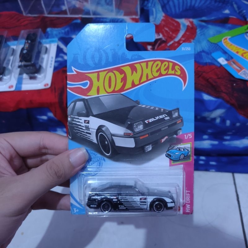 Hot Wheels - Toyota AE 86 Sprinter Trueno FALKEN HITAM