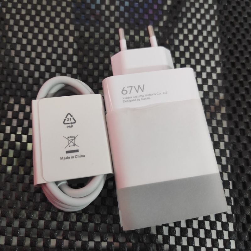 charger 67 watt xiaomi ( original copotan / bawaan HP)