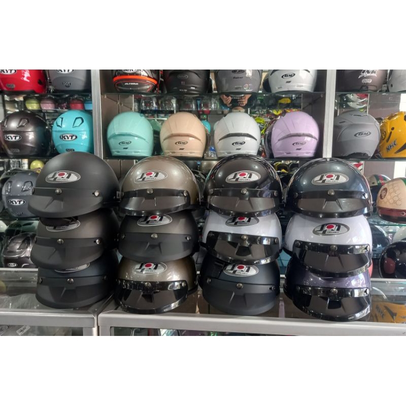 HELM JPN RETRO CHIPS